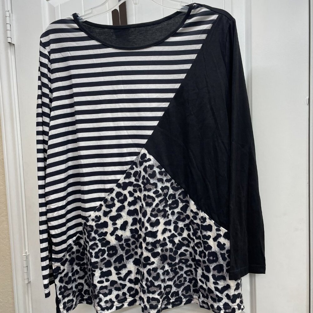 BloomChic Black Graphic 3/4 Sleeve Graphic Tee New Size 12